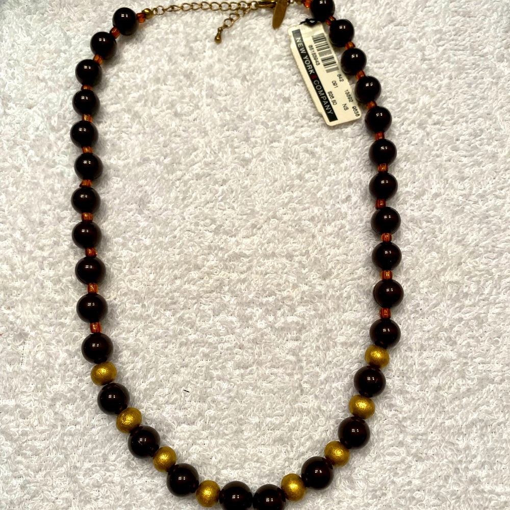New York and Company necklace NWT